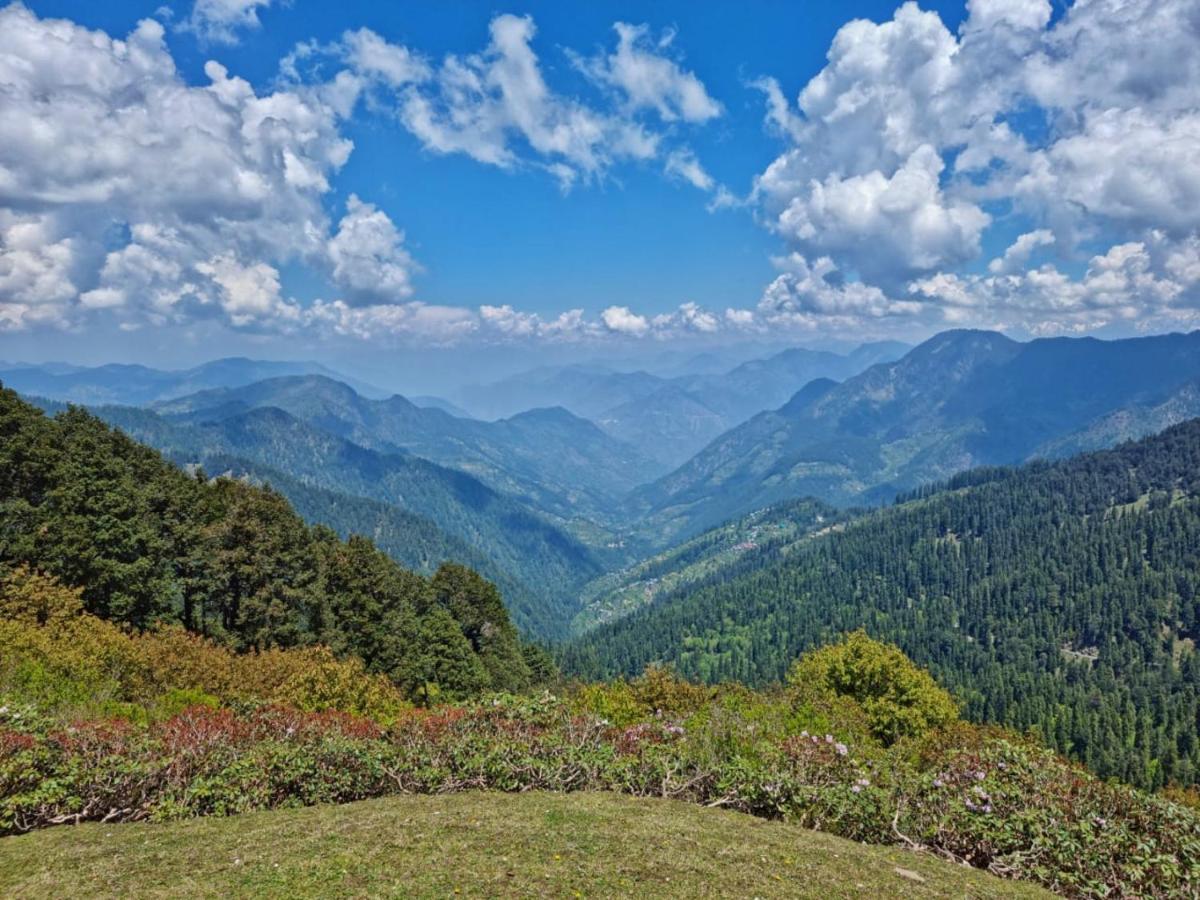 Ishan Log Huts-A Boutique Home Stay Banjār Exteriör bild