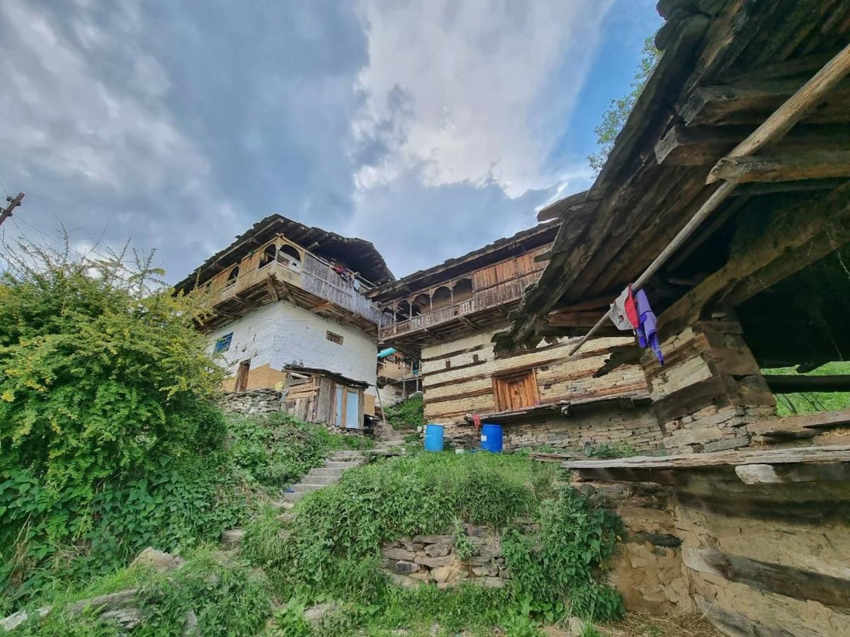 Ishan Log Huts-A Boutique Home Stay Banjār Exteriör bild
