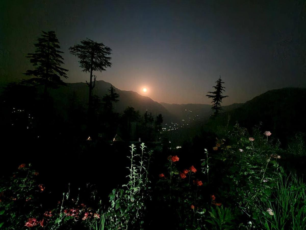 Ishan Log Huts-A Boutique Home Stay Banjār Exteriör bild