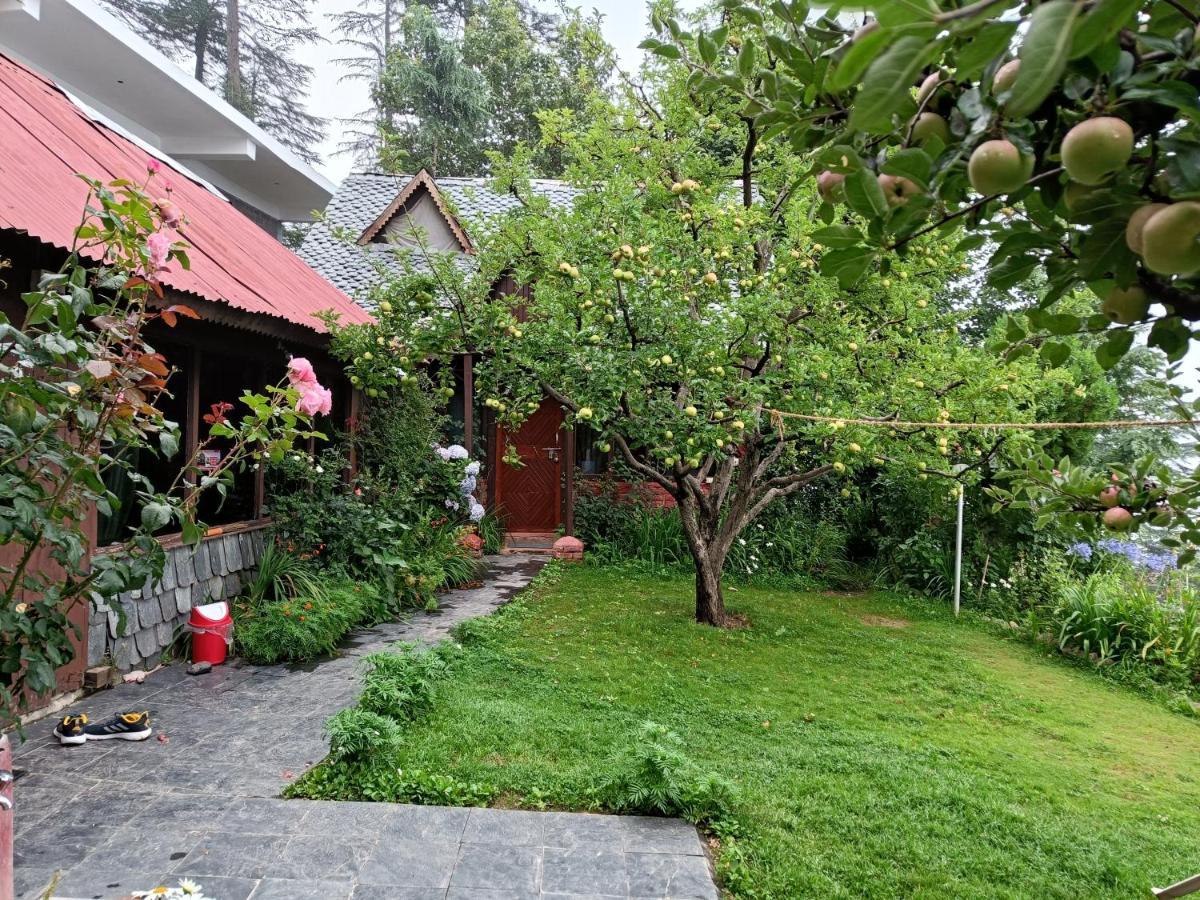 Ishan Log Huts-A Boutique Home Stay Banjār Exteriör bild