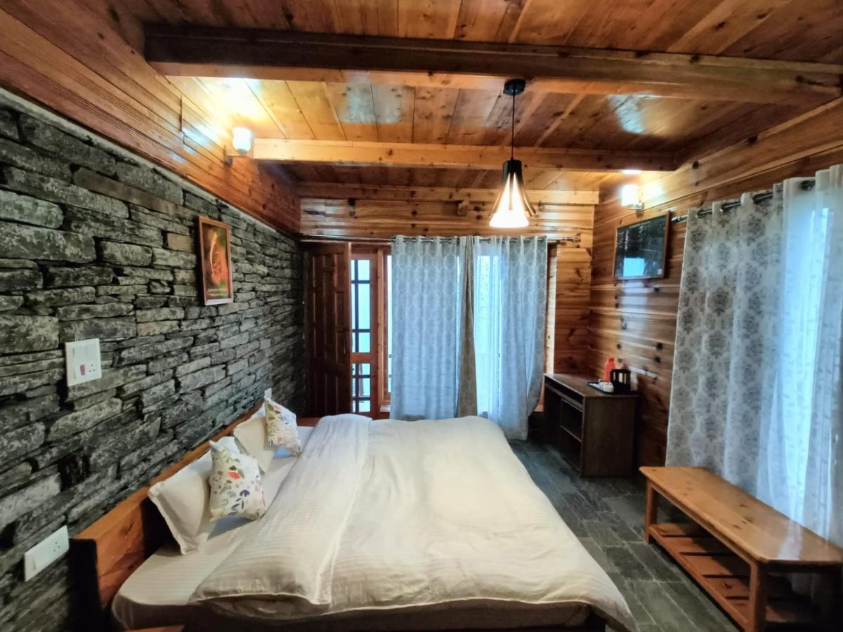 Ishan Log Huts-A Boutique Home Stay Banjār Exteriör bild
