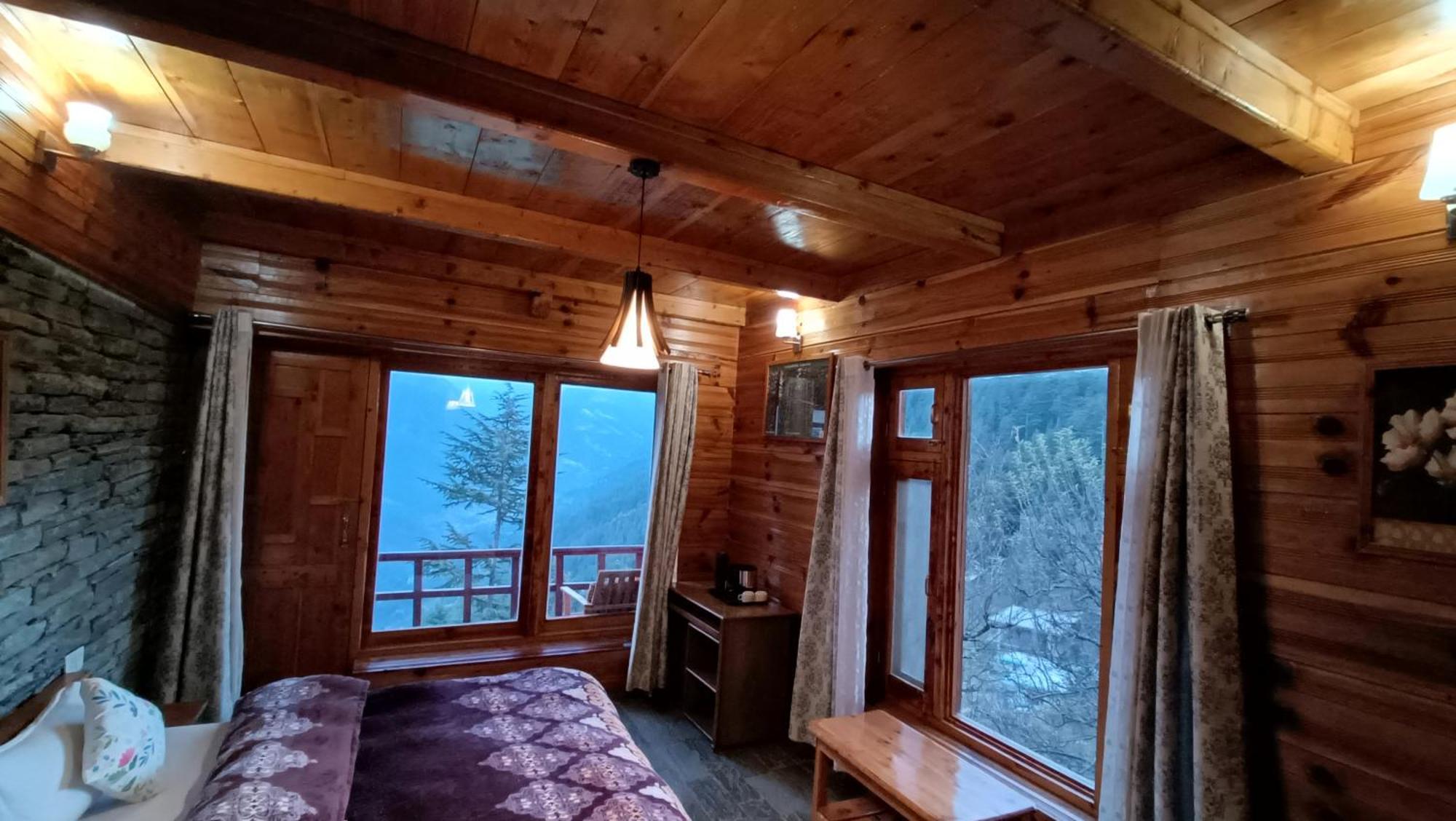Ishan Log Huts-A Boutique Home Stay Banjār Exteriör bild