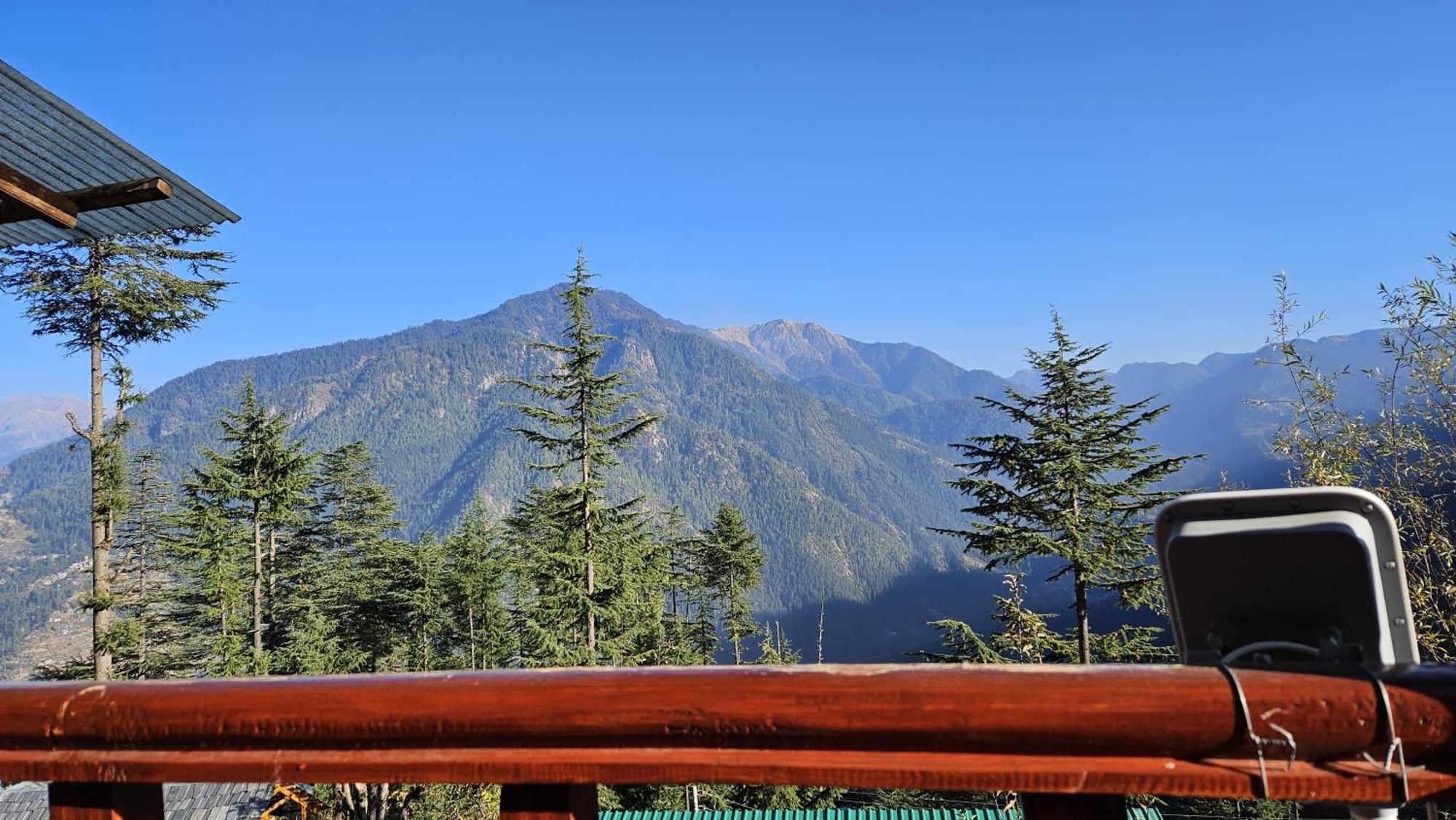 Ishan Log Huts-A Boutique Home Stay Banjār Exteriör bild